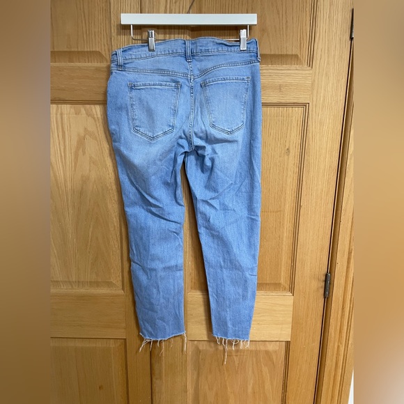 Old navy boyfriend jeans - Picture 3 of 5